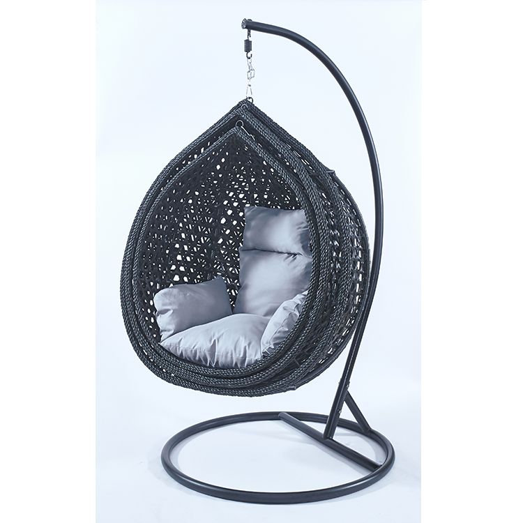 Sedia a dondolo a uovo in vimi - Outdoor Furniture India recensione e prezzo